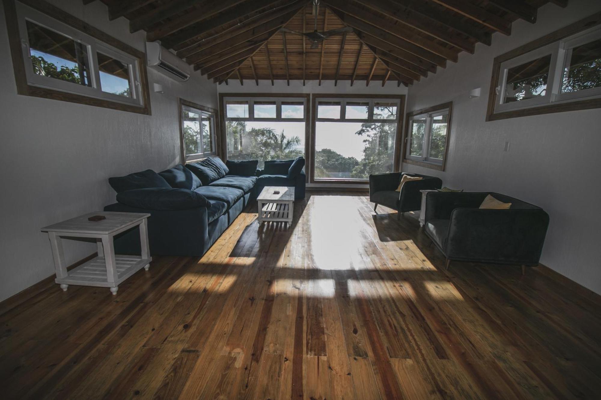Luna Beach Luxury Boutique Beach Front Resort Jobs Bight Bagian luar foto